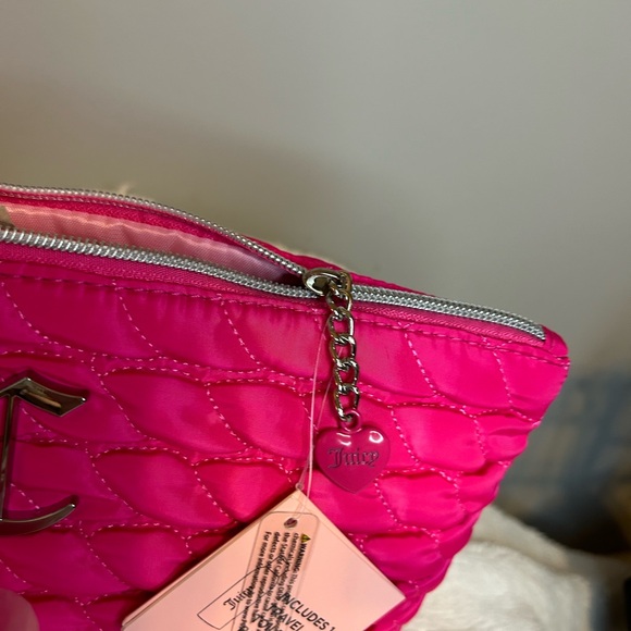 **SOLD** XMASmystery Juicy Couture Quilted Hot Pink Cosmetic Make Up Bag EUC++ - Picture 5 of 8